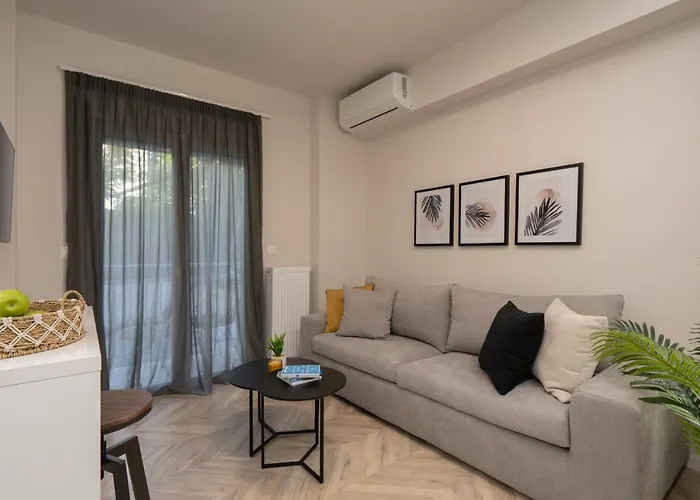 Charming Two Bedrooms Apartment Walk To Acropolis